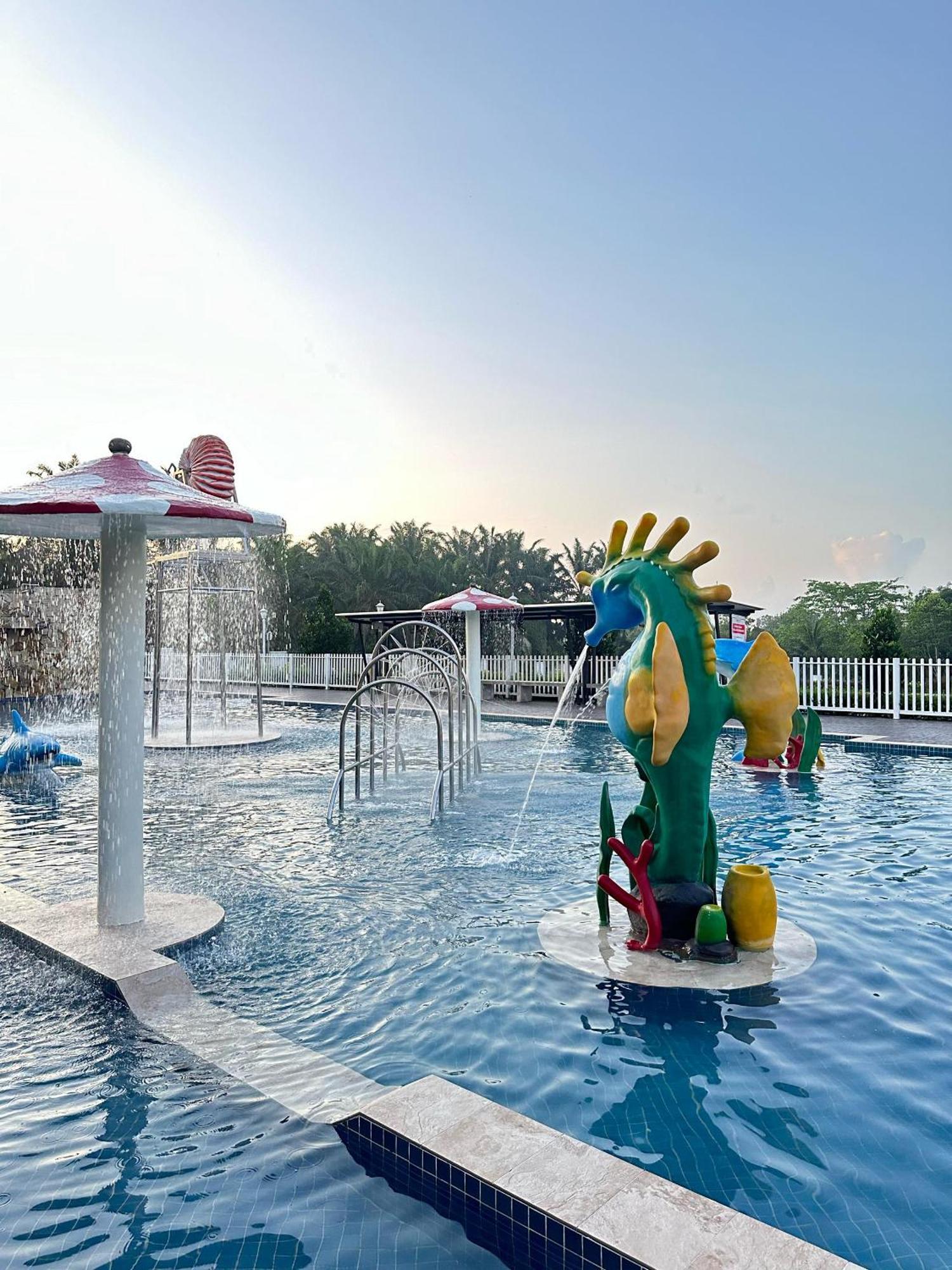Savanna Hill Resort Ulu Tiram Dış mekan fotoğraf